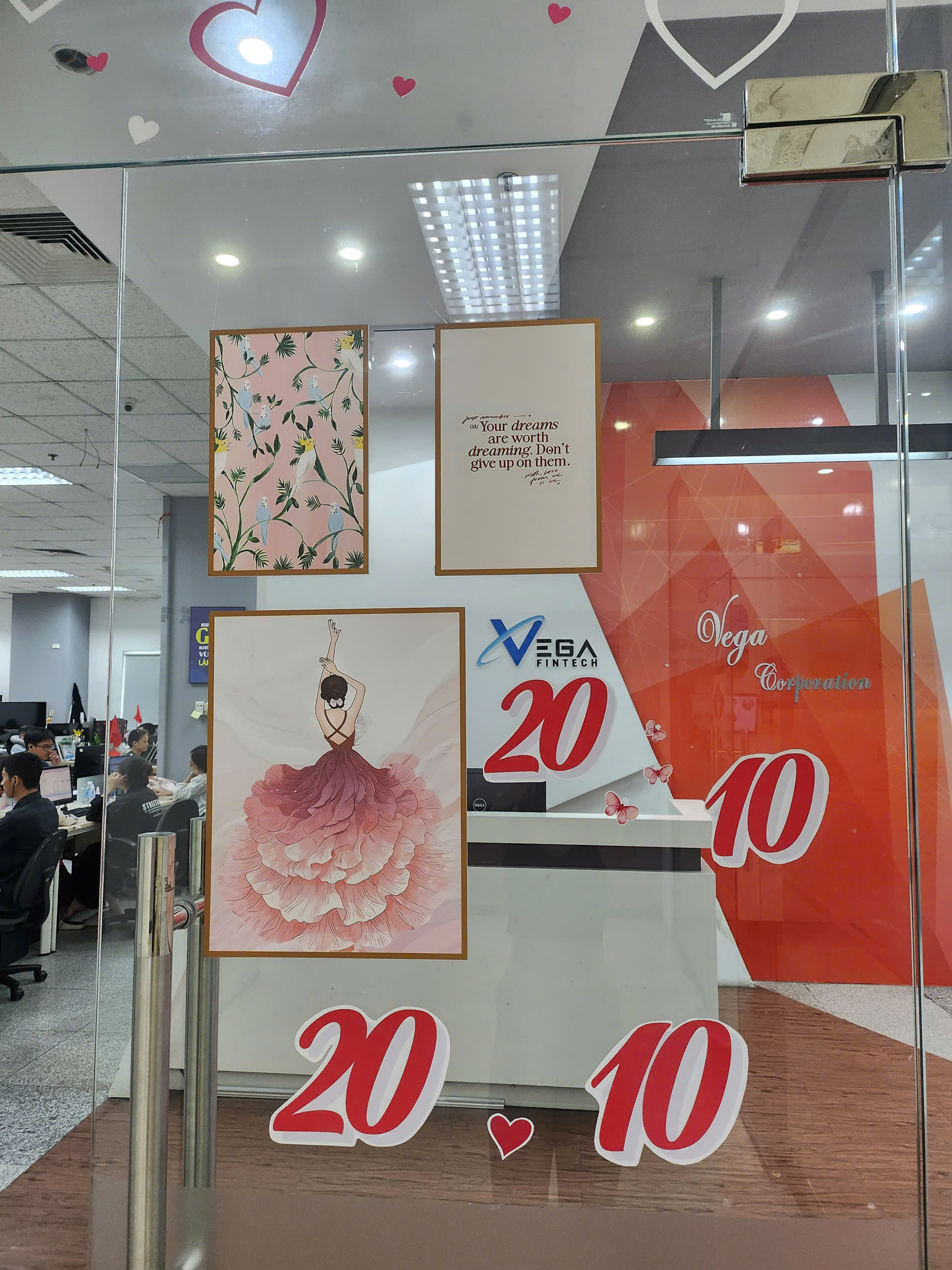 CHÚC MỪNG NGÀY 20/10/2025